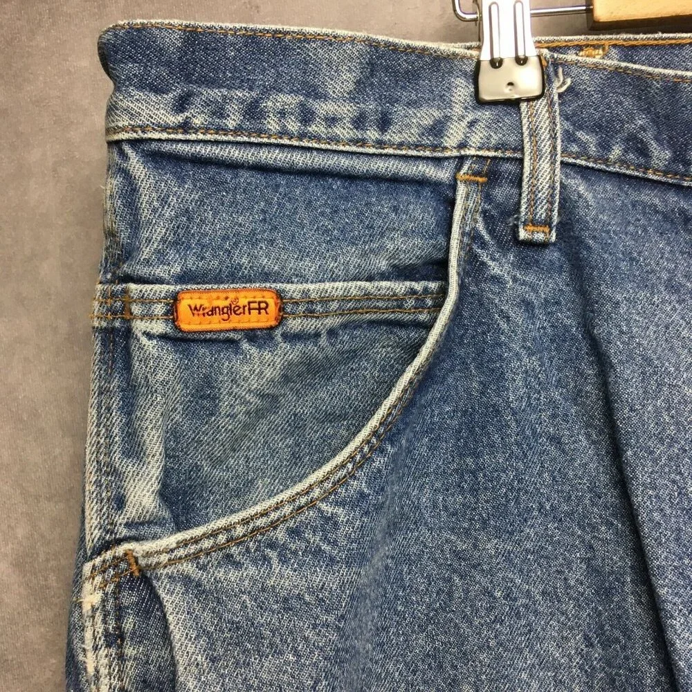 Wrangler FR Riggs Men Jeans Blue size 42x32 Workwear Denim Flame Resistant Pants